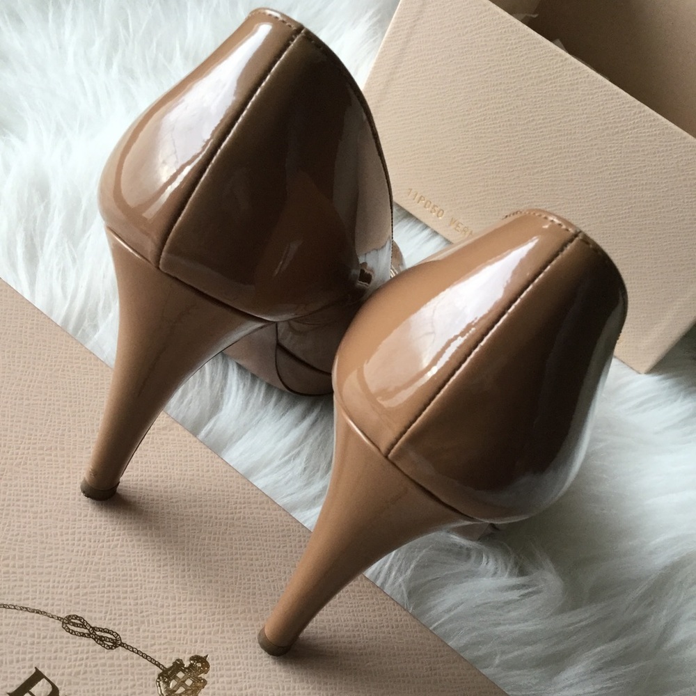 PRADA Vernice Chic Platform Pumps - Picture 7 of 10